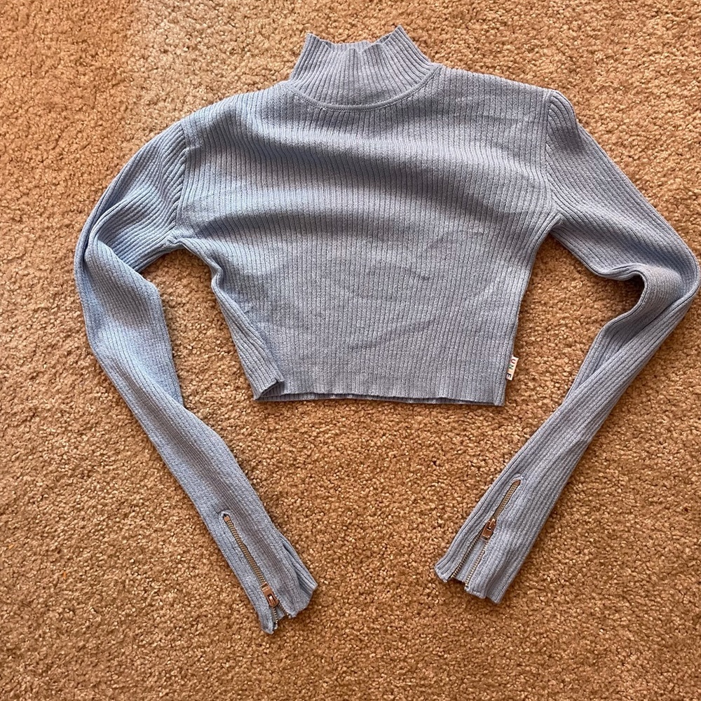 Unif baby blue crop sweater
